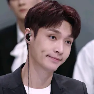🦄 Lay Zhang K-pop, Cantante, Celebridad, Ídolo, Asiático, Masculino telegram sticker