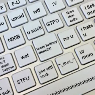 😂 wtf GTFO u suck leave britney alone!!1! no u ur mom you still suck STFU papan ketik, hinaan, ofensif, bahasa gaul online, budaya internet telegram sticker