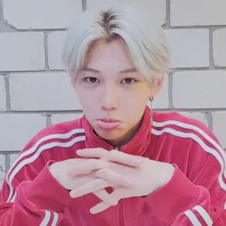 ☹️ Felix kpop, idol, piosenkarz, portret, felix, stray kids telegram sticker
