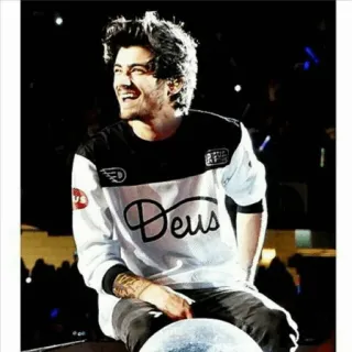 😂 Deus man, deus, t-shirt, tattoo, smile telegram sticker