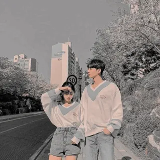 ☀️ couple, street style, mode coréenne, tenues assorties, tenue décontractée telegram sticker