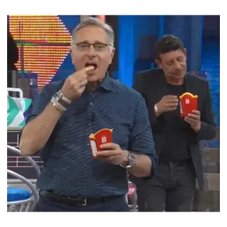 🍟 uomini, mangiare, patatine fritte, televisione, snack, cibo telegram sticker