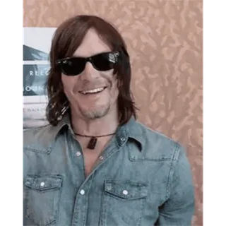 😁 Norman Reedus Norman Reedus, ator, óculos de sol, sorrindo, celebridade telegram sticker