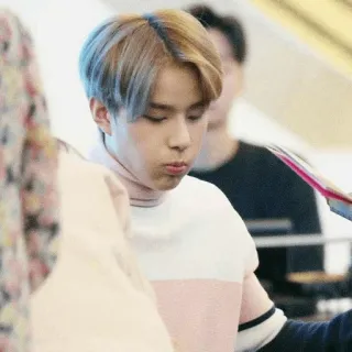 🍧 whatsapp sticker