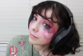 ❤ Person, Frau, Make-up, Kopfhörer, Porträt telegram sticker