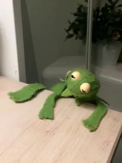 🐸 burattino, rana, giocattolo, verde, peluche telegram sticker