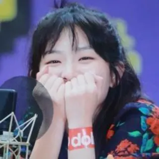 👘 idol Frau, lächelnd, Mädchen, K-Pop, Red Velvet telegram sticker