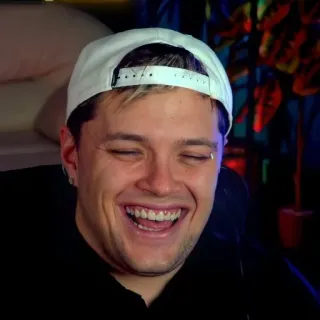 😂 person, mann, lächelnd, porträt, hut, gesicht telegram sticker