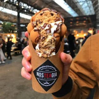 🍦 NOSTEAGIA TASTE OF NOSTALGIA Essen, Dessert, Eis, Bubble Waffle, Nosteagia, Nostalgie, Snack whatsapp sticker