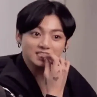 🇰🇷 Jungkook kpop, jungkook, ca sĩ, hình xăm, tóc đen whatsapp sticker