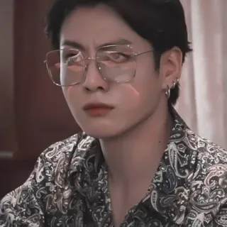 ✨ Jungkook K-pop, Idole, Chanteur, Lunettes, Homme telegram sticker