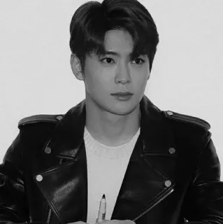 ▪️ K팝, 가수, 인물사진, 연예인, 가죽 재킷 whatsapp sticker