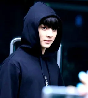⛓ Jungkook K-pop, cantor, moletom com capuz, BTS, coreano telegram sticker