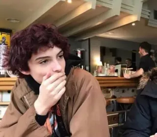 🎸 Finn Wolfhard attore, Finn Wolfhard, celebrità, persona, ritratto telegram sticker