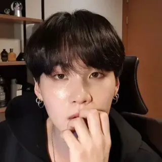 🩹 Suga kpop, bts, zanger, min yoongi, koreaans, idool telegram sticker