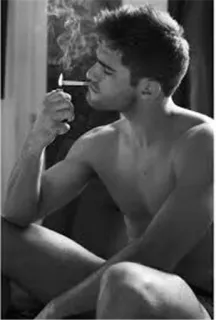 🚬 uomo, sigaretta, fumare, ritratto, maschile, nudo telegram sticker