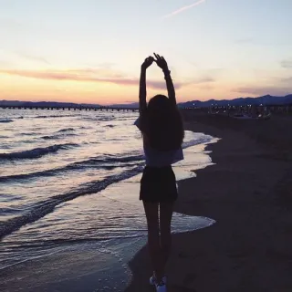 😚 beach, sunset, ocean, woman, silhouette, nature telegram sticker