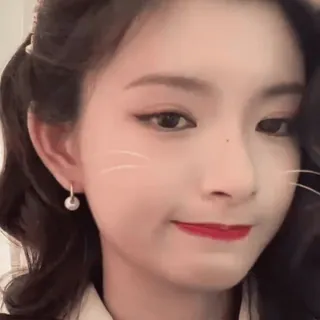 🥭 wanita, wajah, makeup, anting, potret telegram sticker