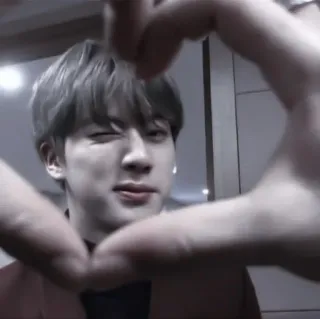 🌟 Jin kpop, bts, cantante, idol, cuore con le mani, asiatico telegram sticker