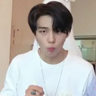 🤨 whatsapp sticker