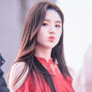 🥰 femme, personne, portrait, coréenne, asiatique, robe rouge telegram sticker