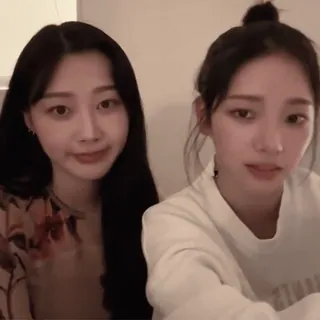 🍩 Frauen, Porträt, Asiatisch, Menschen, Selfie, Freunde telegram sticker