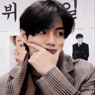 🔈 V V, BTS, K-pop, Coréen, Chanteur, Idole, Mode telegram sticker
