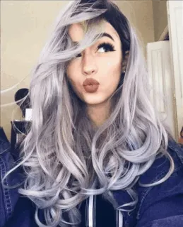 😘 mujer, pelo gris, selfie, retrato, maquillaje, belleza telegram sticker