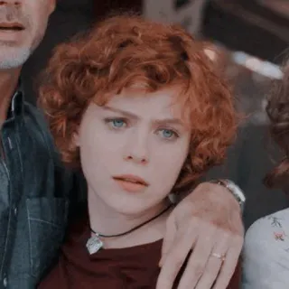 🌻 Beverly Marsh It Beverly Marsh, It: A Coisa, Filme, Cabelo ruivo, Retrato, Atriz telegram sticker