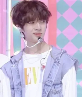 🪄 EVIS person, man, earrings, microphone, ear piece whatsapp sticker