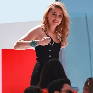 🎼 Amber Heard attrice, celebrità, ritratto, donna whatsapp sticker