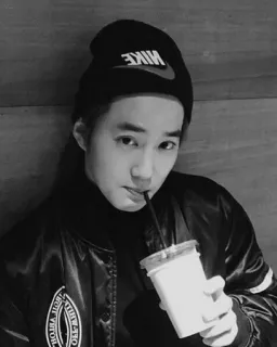 🐰 NIKE 사람, 비니, 재킷, 음료 telegram sticker