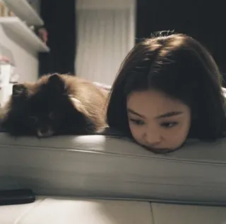 😖 Jennie Kim Jennie, Blackpink, hond, k-pop, idool, zangeres, dier, schattig telegram sticker