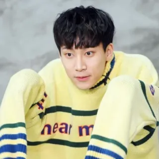 🧨 near me uomo, maglione, coreano, maglione giallo, espressione telegram sticker