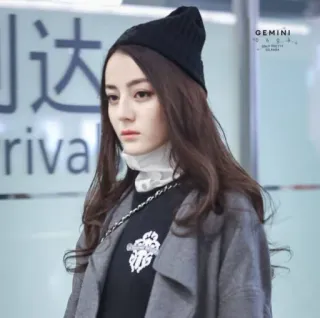 ✨ GEMINI dilraba dilmurat, attrice cinese, celebrità, donna, moda, ritratto telegram sticker