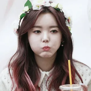 🍧 женщина, портрет, венок из цветов, напиток, азиатка telegram sticker
