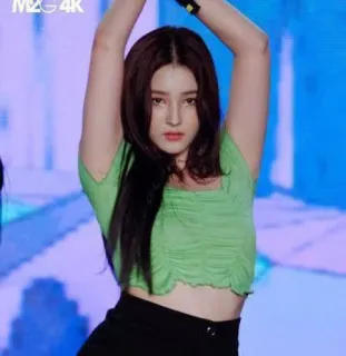 🧚‍♀ Nancy kpop, penyanyi, selebriti, wanita, pertunjukan whatsapp sticker
