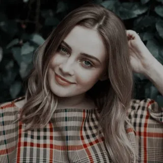 ▪️ ritratto, donna, sorriso, persona, femmina, capelli, bionda telegram sticker