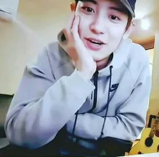 🌙 Chanyeol kpop, cantor, masculino, chanyeol, exo, ídolo telegram sticker