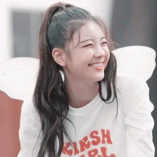 🌸 KIRSH GIRL Mode, Mädchen, Kirsh, Kleidung, Stil whatsapp sticker