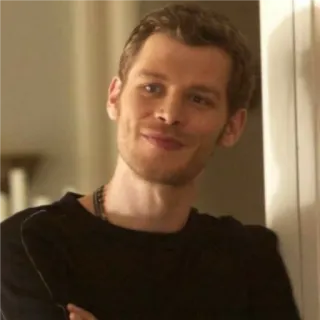 🙂 Klaus Mikaelson The Vampire Diaries uomo, sorriso, vampiro, Klaus, The Vampire Diaries, Mikaelson telegram sticker