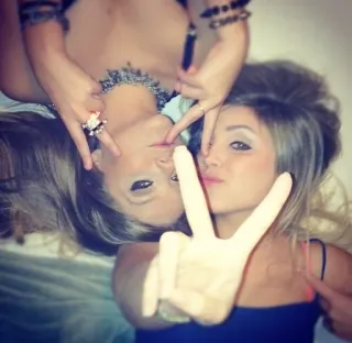 😘 girls, peace sign, friends, youth, young women, hand gestures telegram sticker