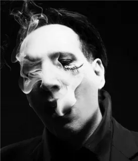 🚬 Marilyn Manson Marilyn Manson, Musiker, Goth, Sänger, Rock, Schwarzweiß telegram sticker