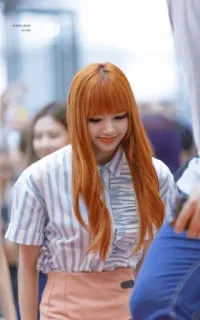 🥕 Lisa K-pop, cantante, donna, ragazza, celebrità, capelli arancioni, moda, bellezza telegram sticker