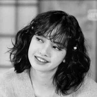 🌟 Lisa K-pop, Piosenkarka, Blackpink, Lisa, Idolka, Kobieta, Gwiazda telegram sticker