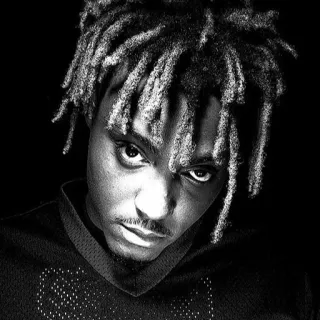 👀 Juice Wrld rapper, nhạc sĩ, đen trắng, chân dung, tóc dreadlock telegram sticker