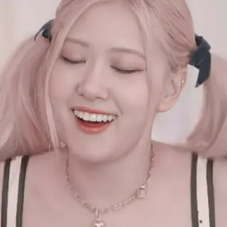 ☆ Rosè - @smoothiescookie :: @fStikBot whatsapp stickers
