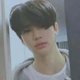 🍫 pessoa, retrato, homem, rosto, kpop, coreano whatsapp sticker