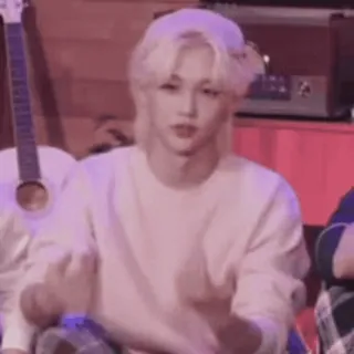 ☕️ Felix 필릭스, K팝, 스트레이 키즈, 아이돌, 가수, 금발 whatsapp sticker