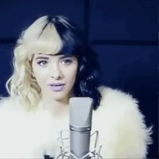 😐 Melanie Martinez Sänger, Musiker, Person, Interpret, Mikrofon telegram sticker